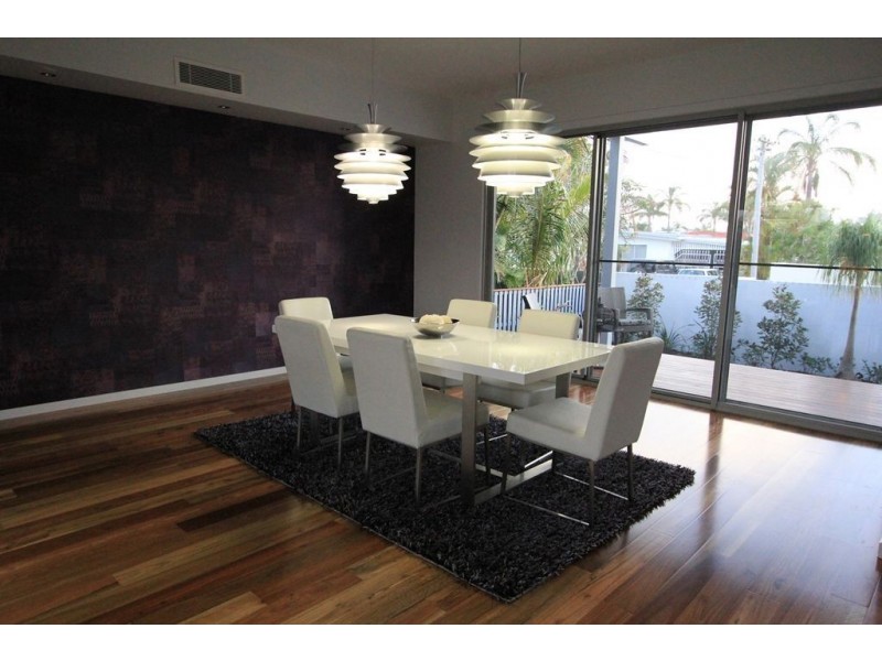 11 Cristobel Court, Broadbeach Waters QLD 4218