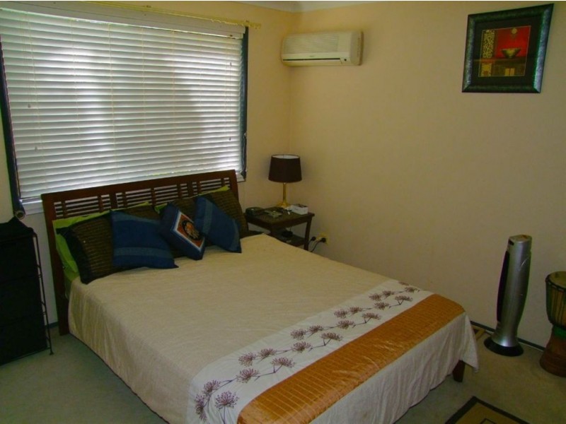 44 Santa Cruz Boulevard, Clear Island Waters QLD 4226