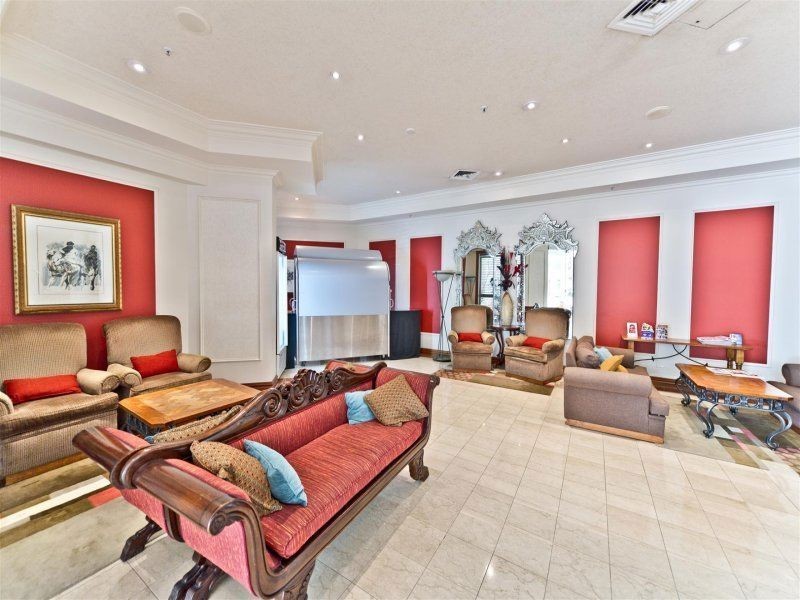 6 View Avenue, Surfers Paradise QLD 4217