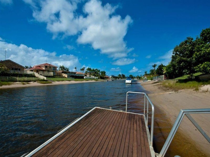 11 Cypress Drive West, Broadbeach Waters QLD 4218