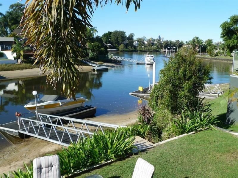 61 River Crescent, Broadbeach Waters QLD 4218