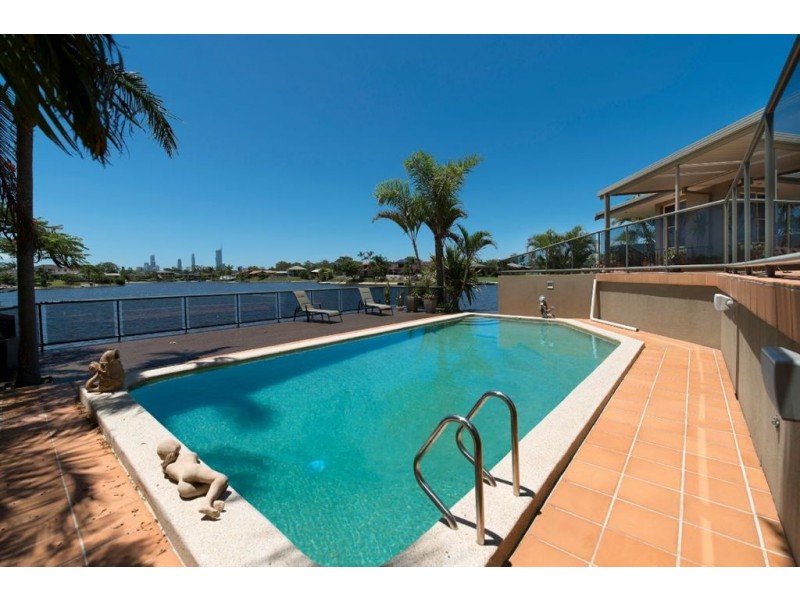 16 Yunga Court, Broadbeach Waters QLD 4218