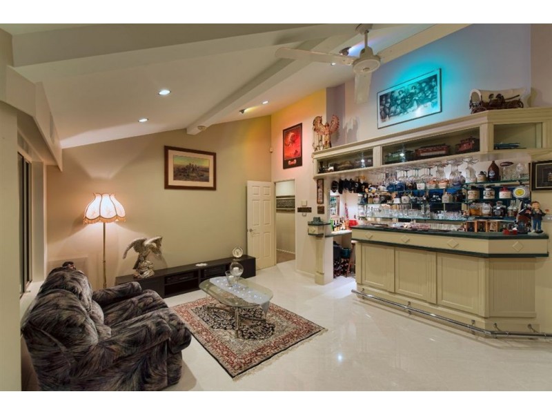 16 Yunga Court, Broadbeach Waters QLD 4218