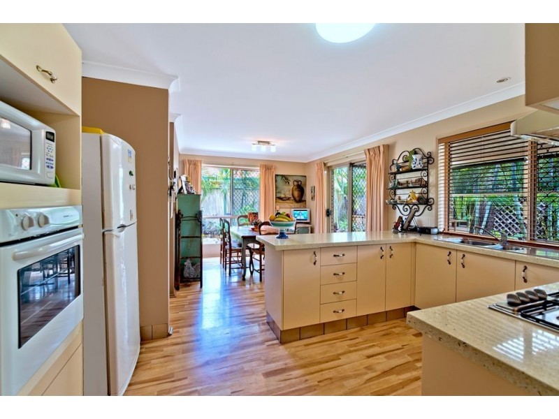 6/421 Oxley Drive, Runaway Bay QLD 4216