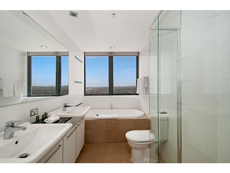 22 Surf Parade, Broadbeach QLD 4218