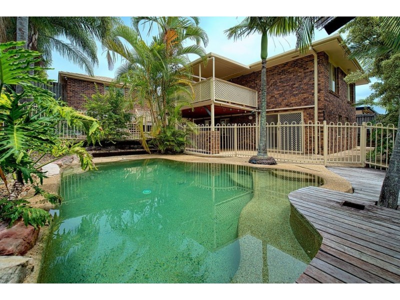 11 Langer Place, Arundel QLD 4214