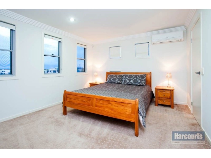 1/64 Compass Drive, Biggera Waters QLD 4216