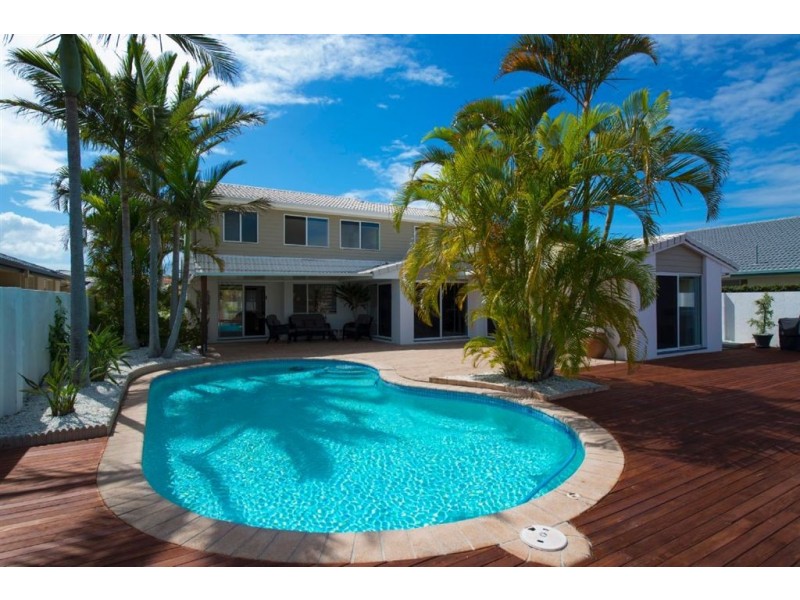 130 Sundance Way, Runaway Bay QLD 4216