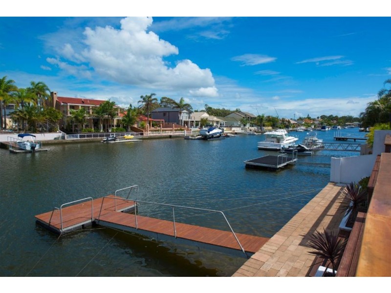 130 Sundance Way, Runaway Bay QLD 4216