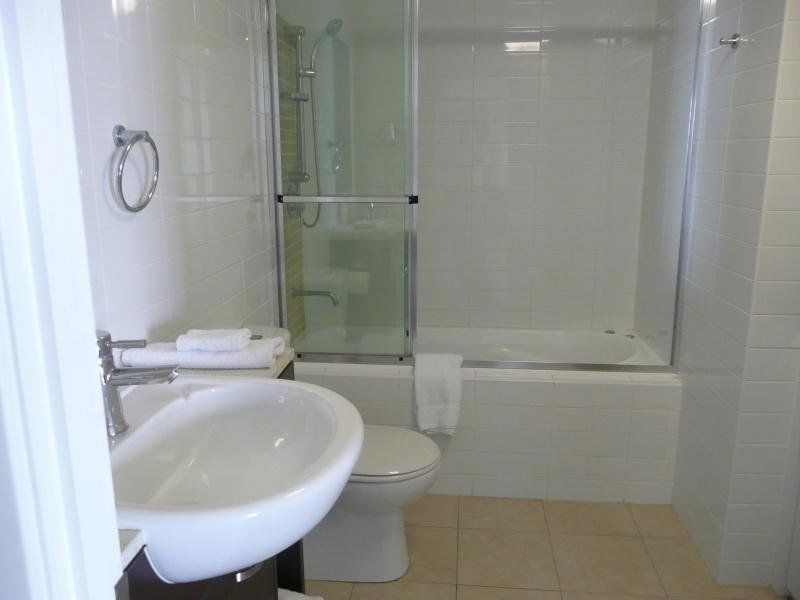 602/2893-2903 Gold Coast Hwy, Surfers Paradise QLD 4217