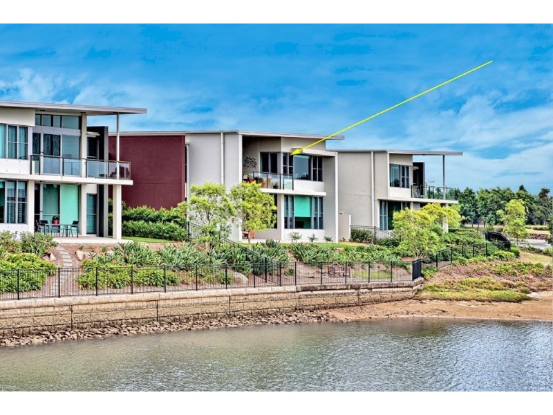 7528 Springfield Drive, Hope Island QLD 4212