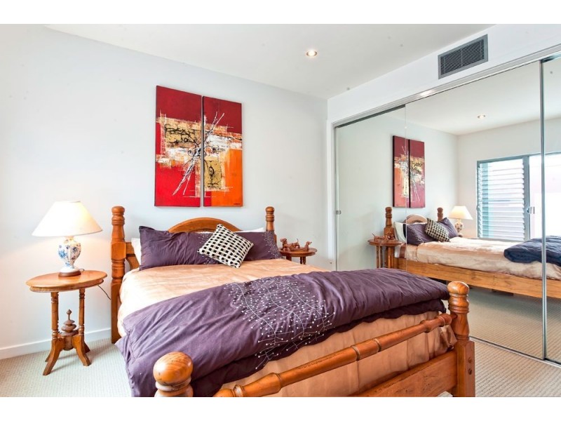 7528 Springfield Drive, Hope Island QLD 4212