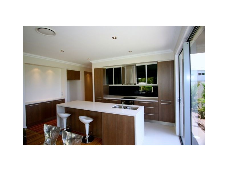 22 South Quay Drive, Biggera Waters QLD 4216