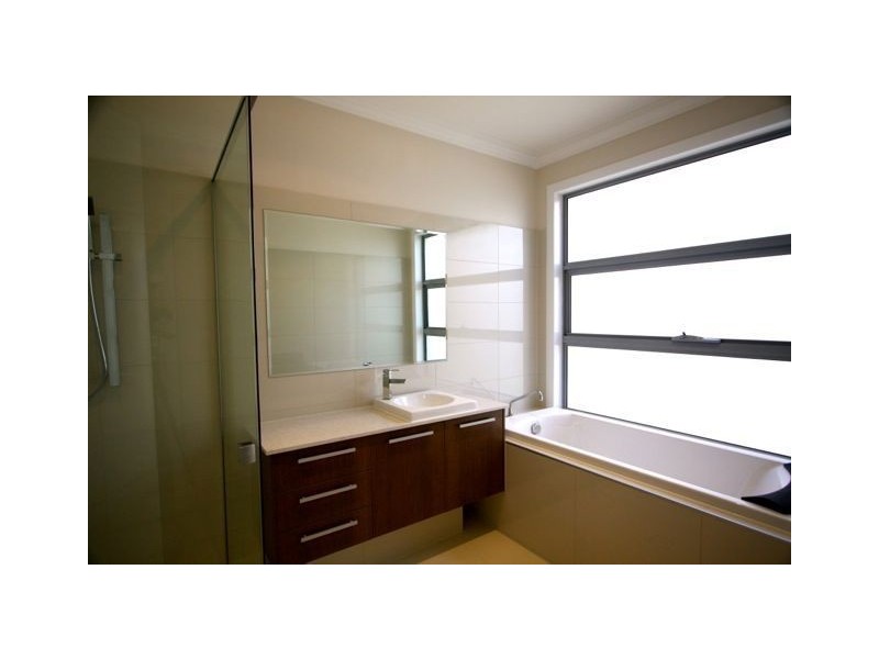 22 South Quay Drive, Biggera Waters QLD 4216