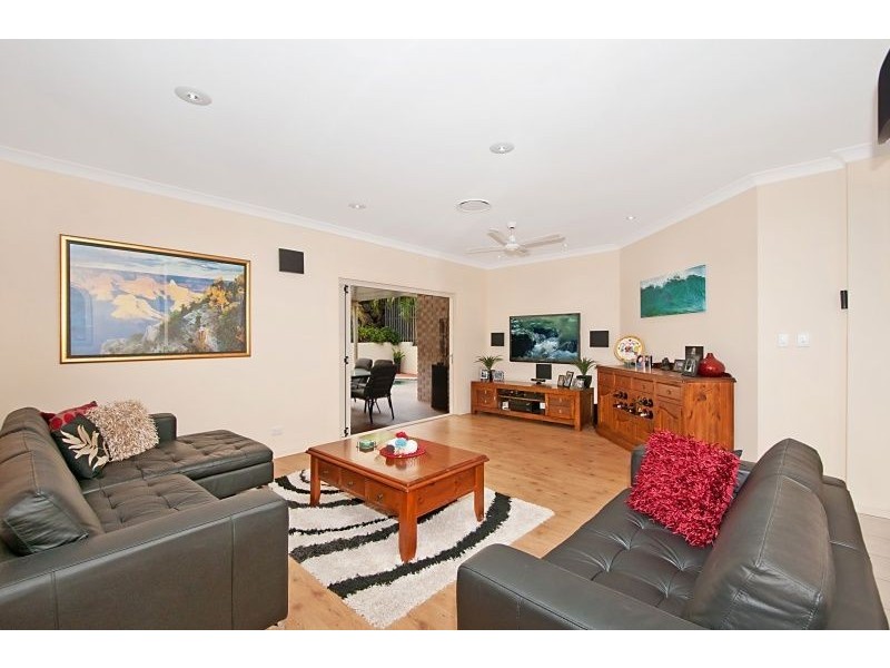 17 Kodiak Drive, Varsity Lakes QLD 4227