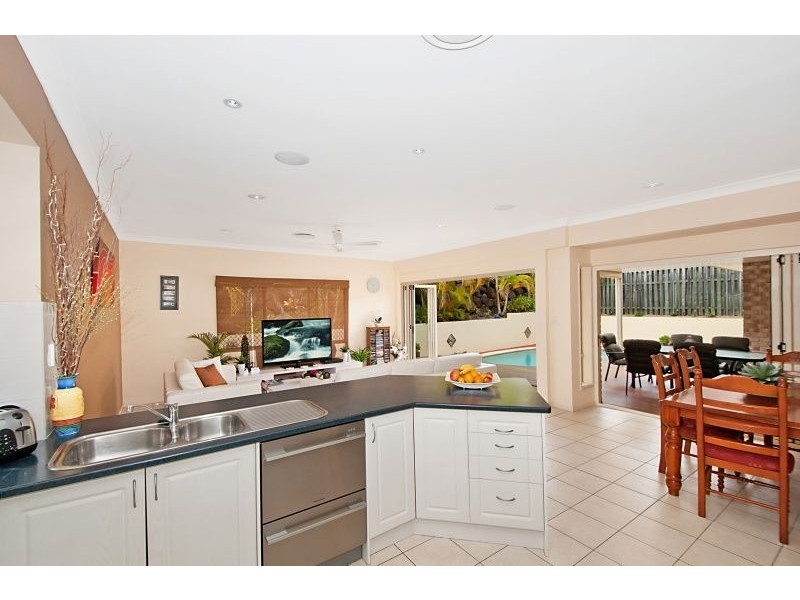17 Kodiak Drive, Varsity Lakes QLD 4227