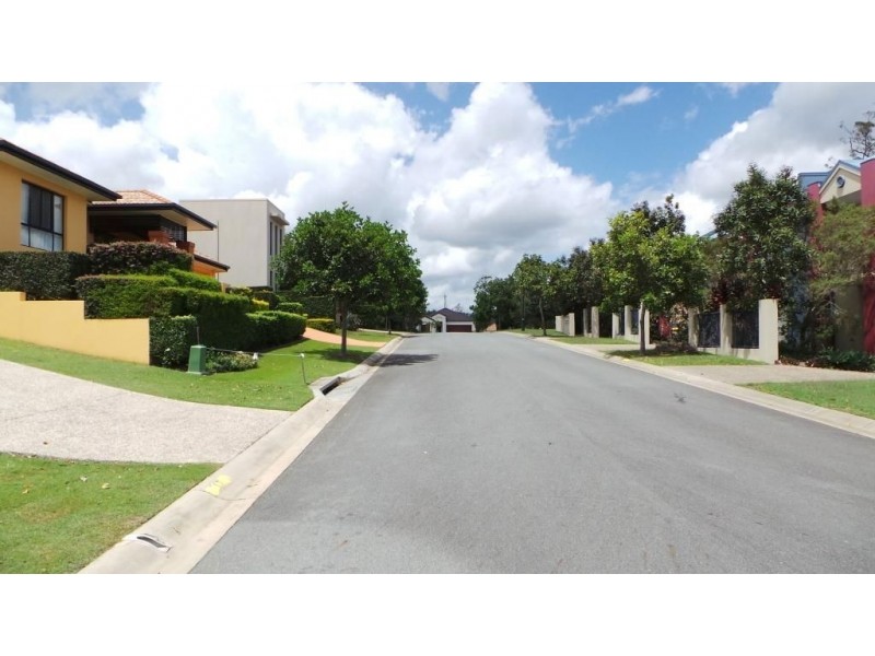 17 Kodiak Drive, Varsity Lakes QLD 4227