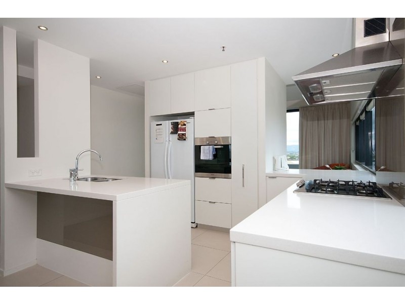 14 George Street, Broadbeach QLD 4218