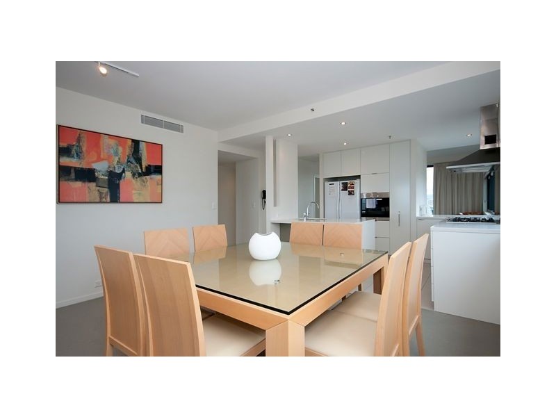 14 George Street, Broadbeach QLD 4218