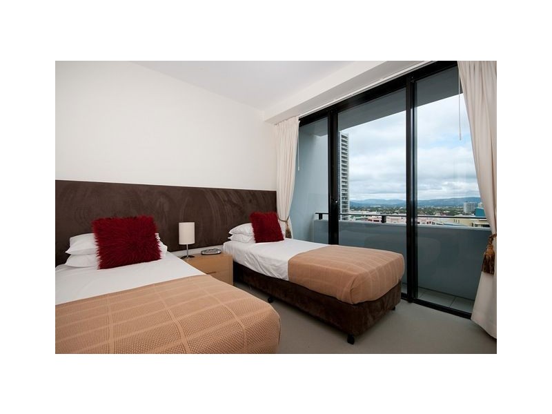 14 George Street, Broadbeach QLD 4218