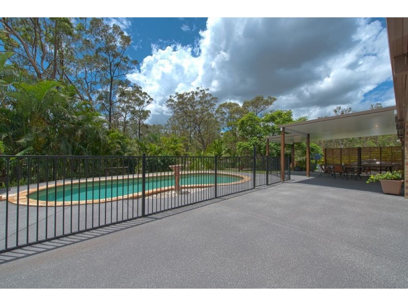 21 Dewberry Way, Gaven QLD 4211