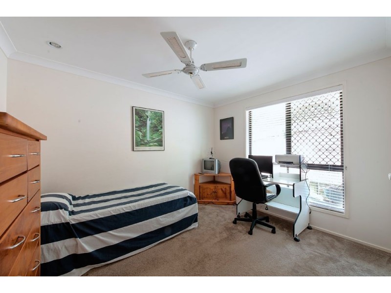 21 Dewberry Way, Gaven QLD 4211