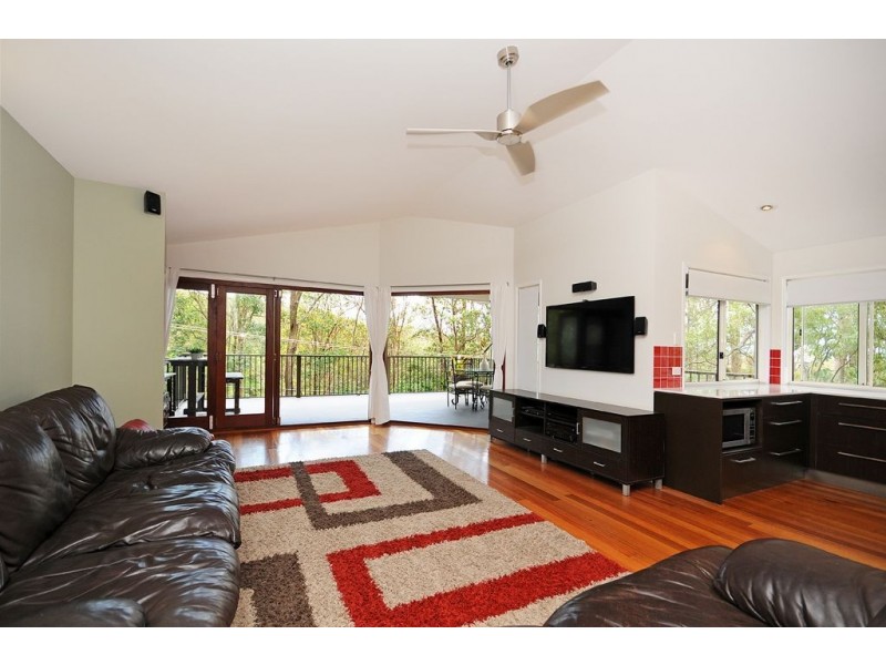 17 Kabool Road, Burleigh Heads QLD 4220