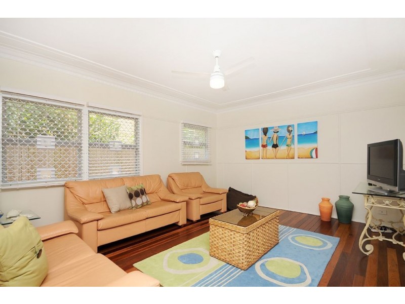 5 Dudley Street, Mermaid Beach QLD 4218