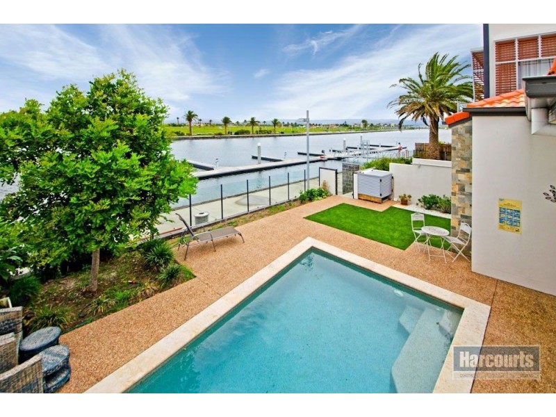 50 Harbour Rise, Hope Island QLD 4212