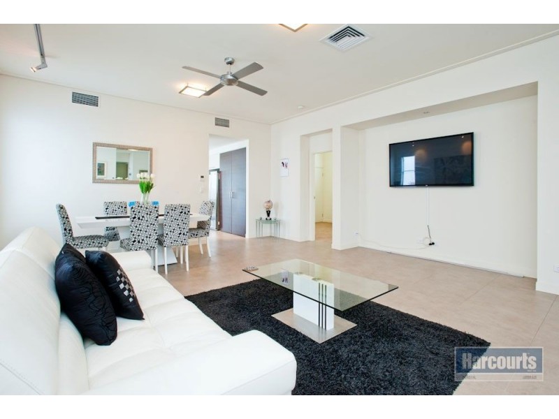 50 Harbour Rise, Hope Island QLD 4212