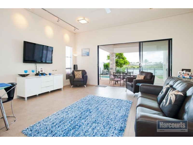 50 Harbour Rise, Hope Island QLD 4212