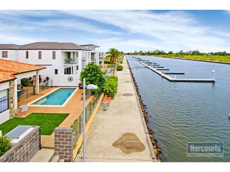 50 Harbour Rise, Hope Island QLD 4212