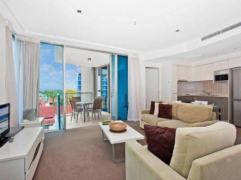 18 Enderley Avenue, Surfers Paradise QLD 4217