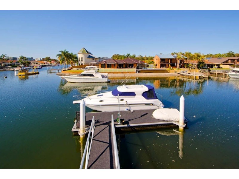 52 Walter Raleigh Crescent, Hollywell QLD 4216