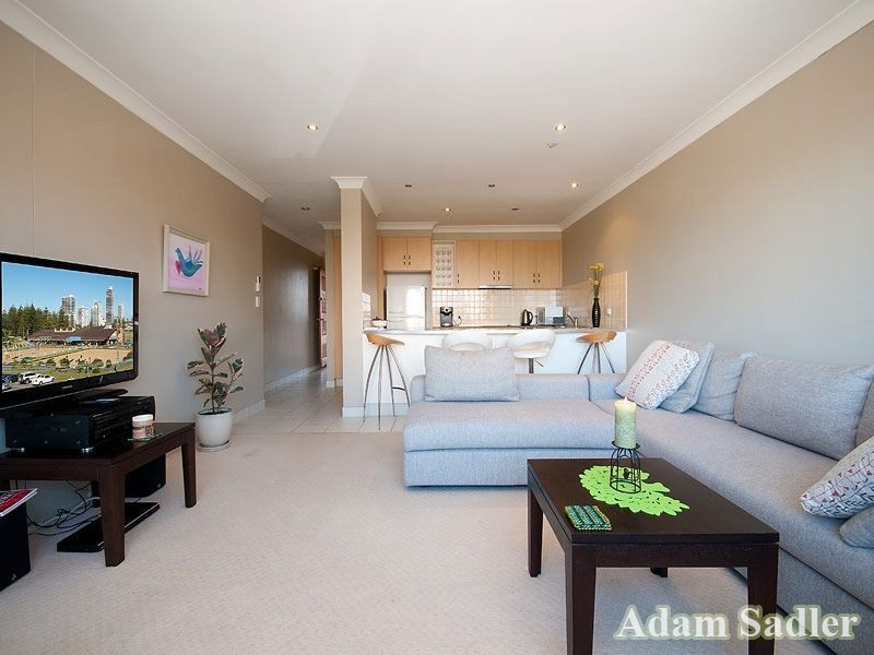 21 Armrick Avenue, Broadbeach QLD 4218