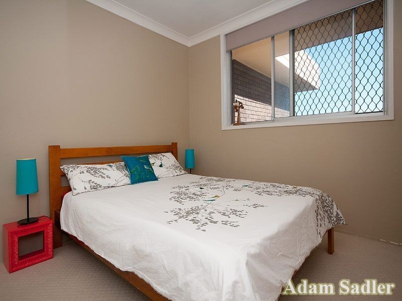 21 Armrick Avenue, Broadbeach QLD 4218