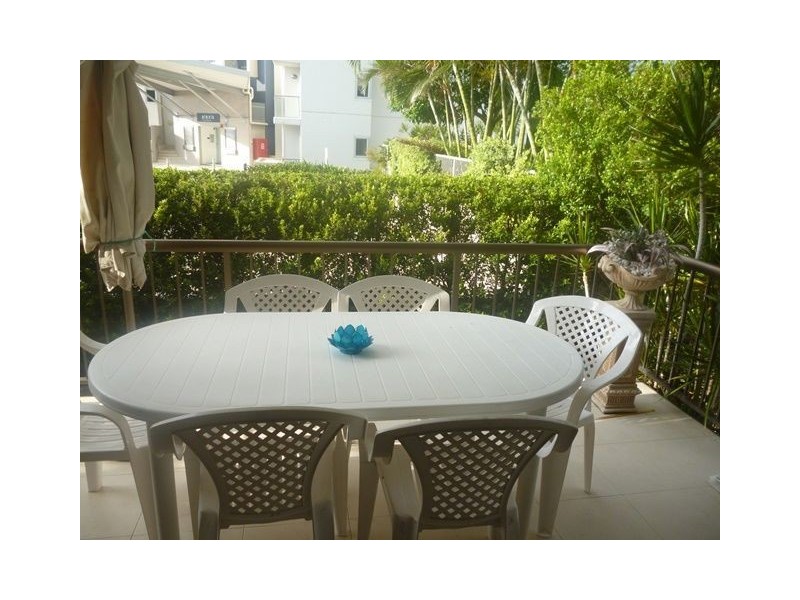 1/15 Mermaid Avenue, Mermaid Beach QLD 4218