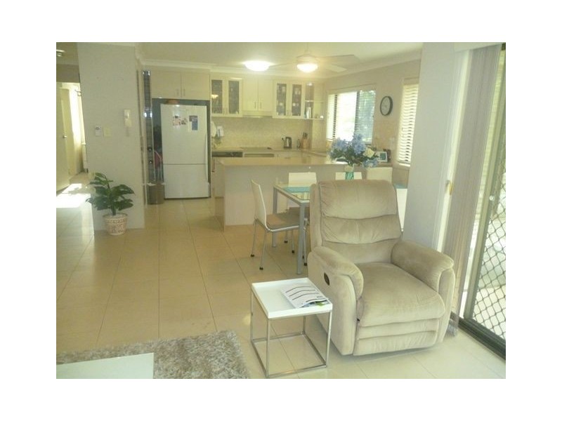 1/15 Mermaid Avenue, Mermaid Beach QLD 4218