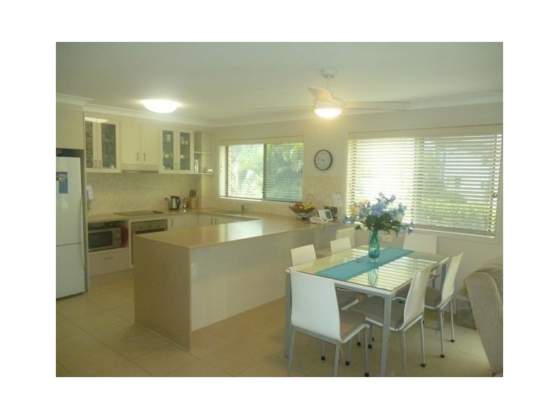 1/15 Mermaid Avenue, Mermaid Beach QLD 4218