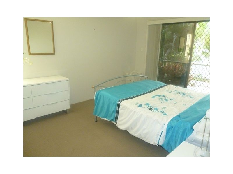 1/15 Mermaid Avenue, Mermaid Beach QLD 4218
