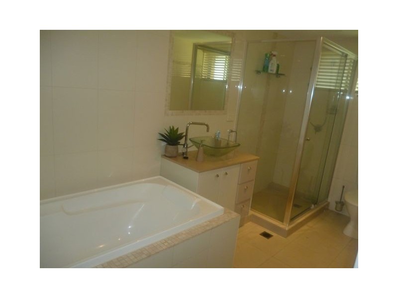 1/15 Mermaid Avenue, Mermaid Beach QLD 4218
