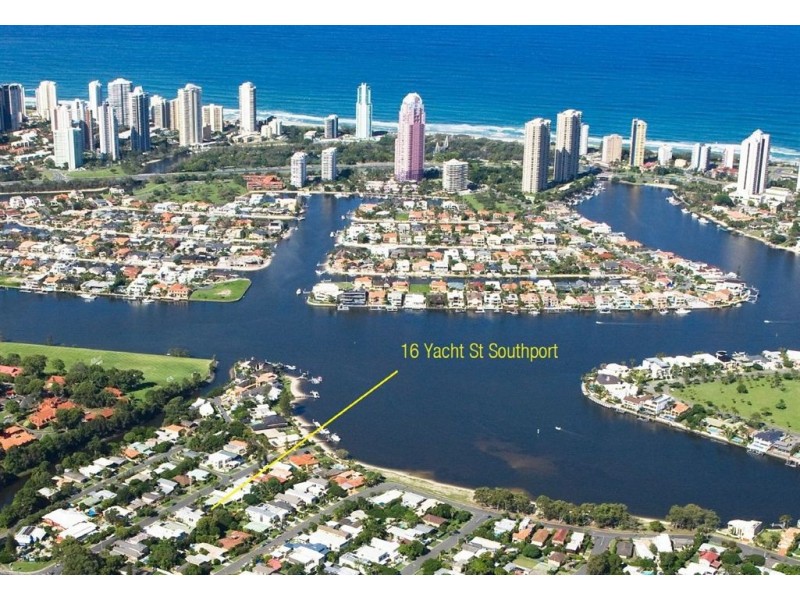 16 Yacht St, Southport QLD 4215