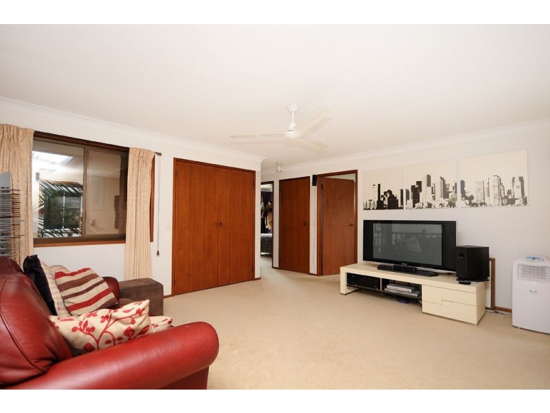 16 Yacht St, Southport QLD 4215