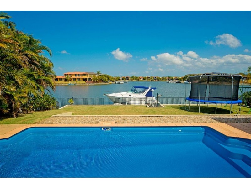 26 The Peninsula, Helensvale QLD 4212