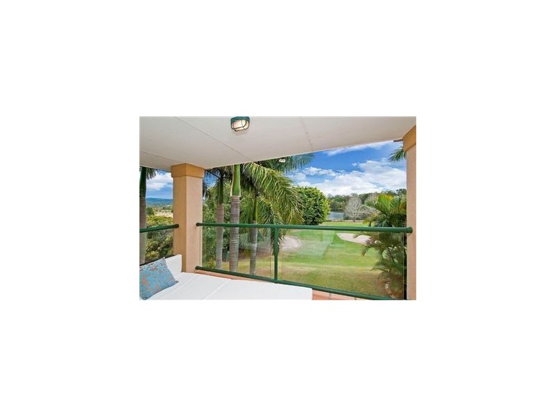 129/152 Palm Meadows Drive, Carrara QLD 4211