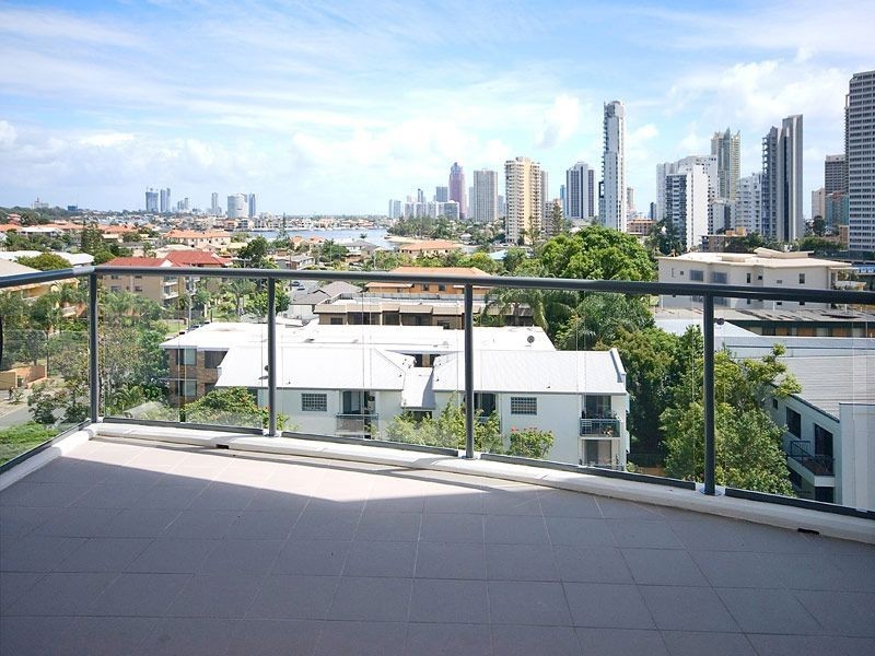 Chevron Island QLD 4217