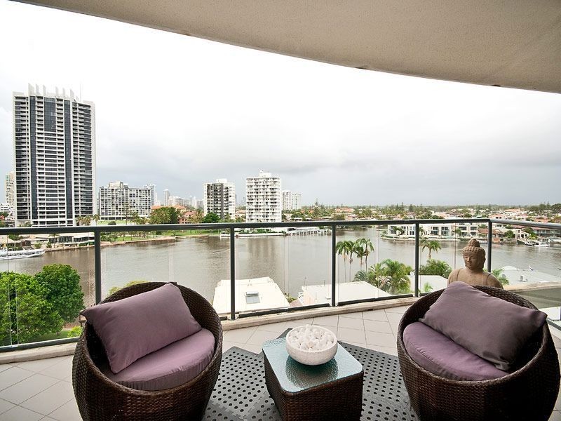 Chevron Island QLD 4217