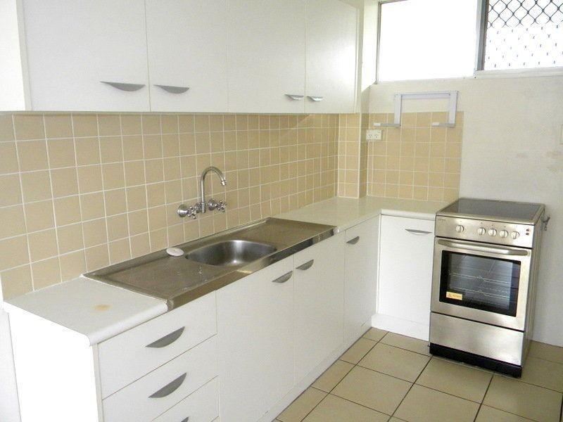 6/16 Riviera Road, Miami QLD 4220