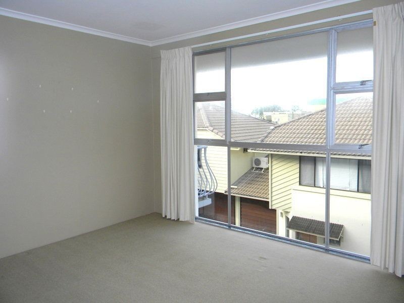 6/16 Riviera Road, Miami QLD 4220