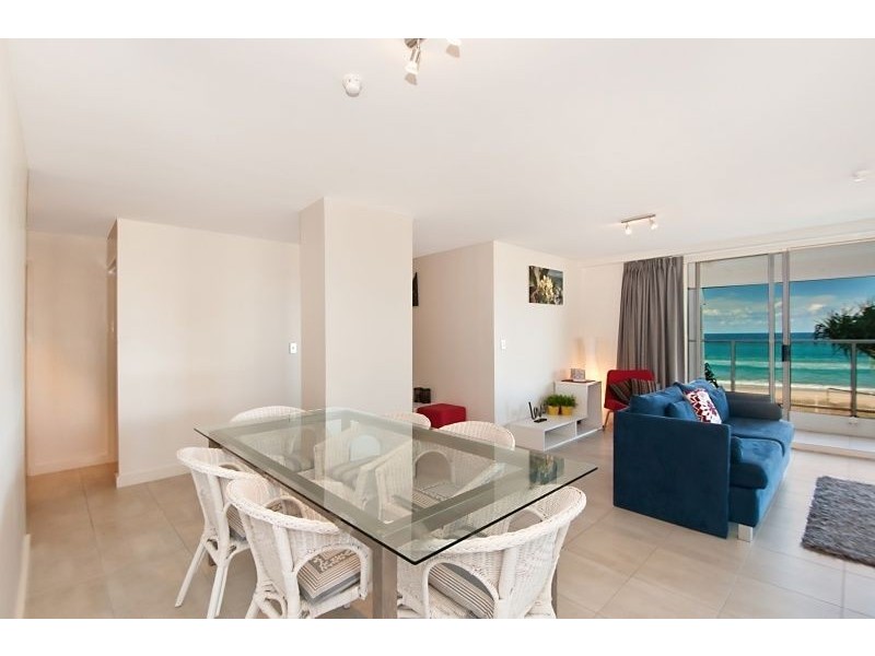 4/1 First Ave, Broadbeach QLD 4218